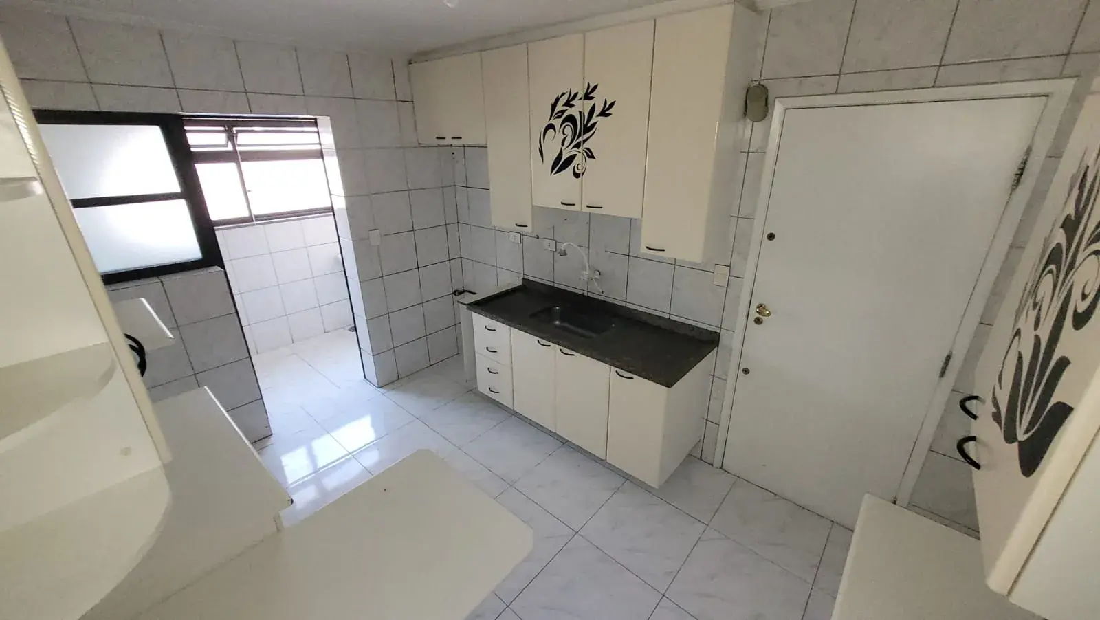 WhatsApp Image 2024-10-31 at 17.45.07