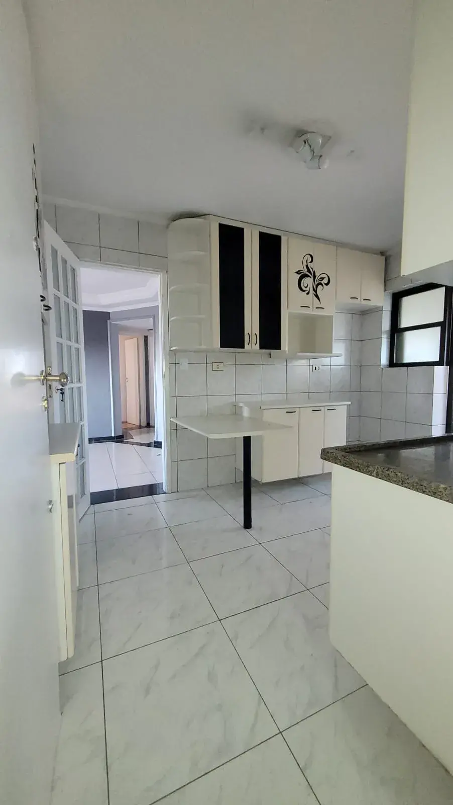 WhatsApp Image 2024-10-31 at 17.45.08