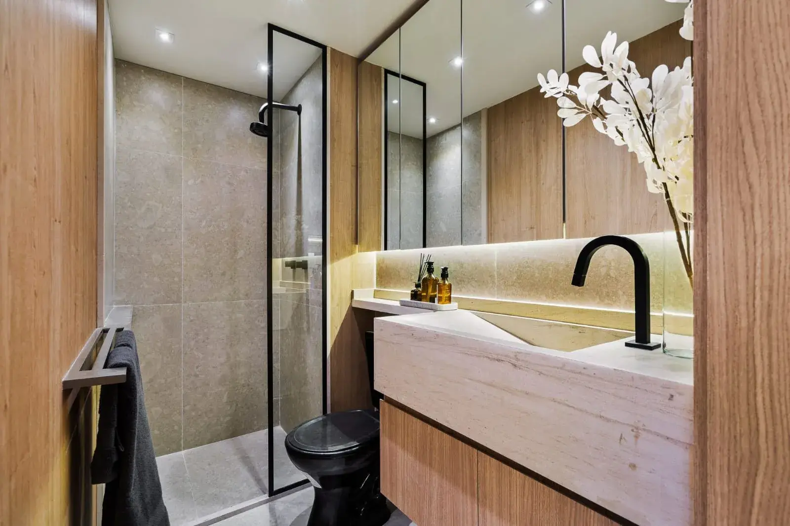 WhatsApp Image 2024-11-25 at 21.35.32